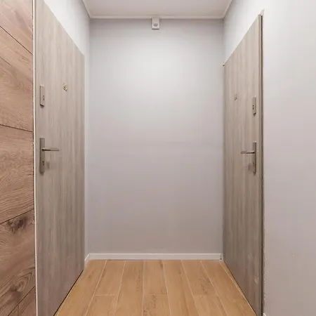 - Radziwillowska 27 Apartment